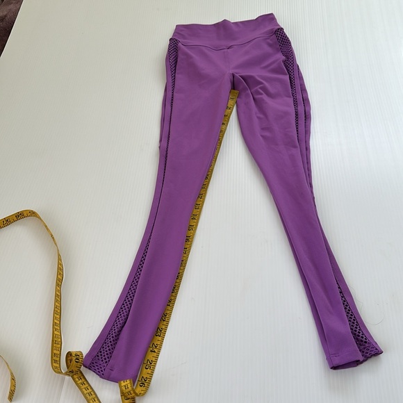 Bombshell Sportswear Mohawk Leggings Orchid, M - Picture 11 of 11